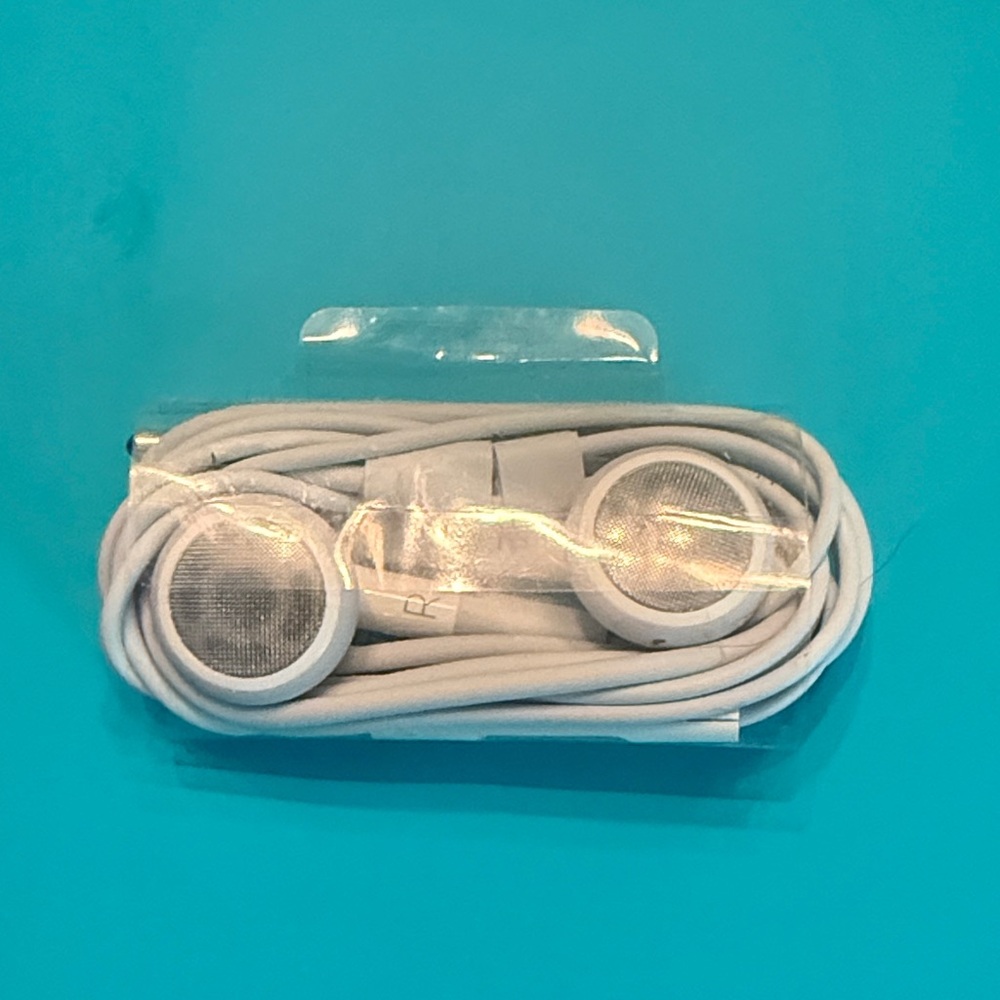 Apple Earbuds